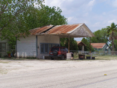 Pawnee TX Old Gas Station