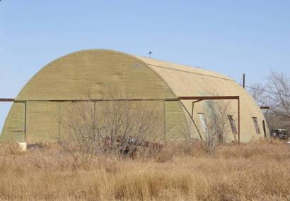 Pearsall Texas - Quonset