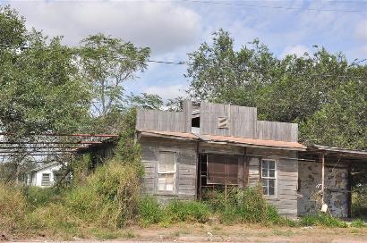 Realitos TX - old building