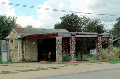 Tuleta Texas closed gas station