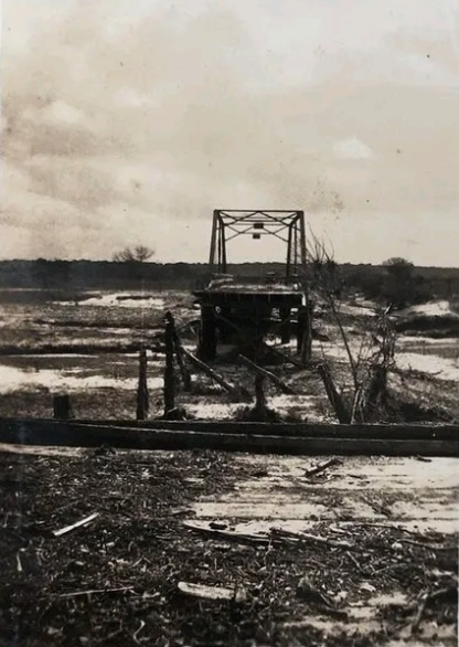 Weser, Texas, Goliad TX bridge