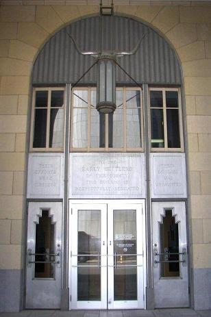 Amarillo TX - 1932 Potter County Courthouse entrance