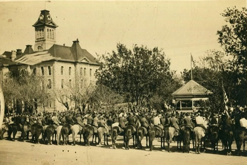 Ballinger TX - Ballinger TX July 4 Parade vintage photo