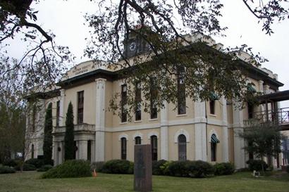 Bastrop County courthouse , NW view, Bastrop Texas