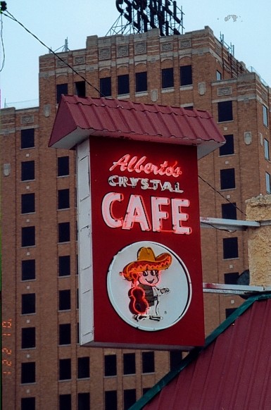 Big Springs TX - Alberto's Crystal Cafe neon