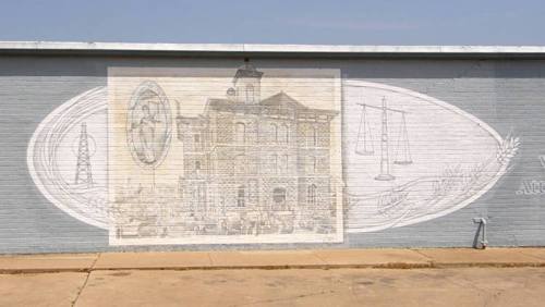 Breckenridge, TX - Courthouse mural