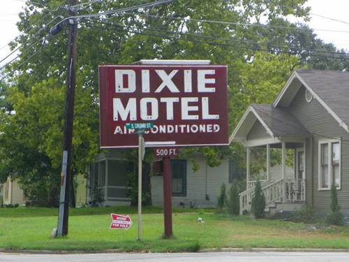 Burton Tx - Dixie Motel Air Conditioned 