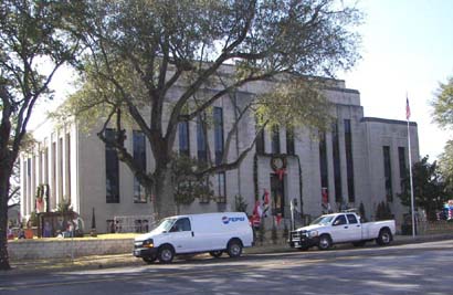 The 1937 Van Zandt County Courthouse , Canton, Texas