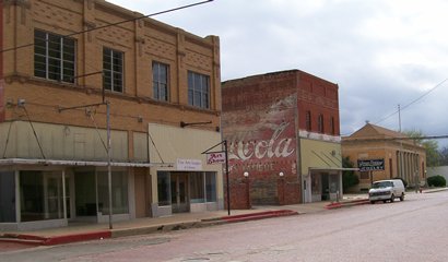 Coleman Texas street with ghost sign
