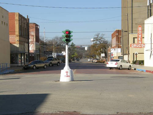 Coleman texas old fashioned traffic light