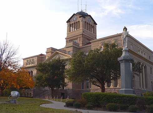 Navarro County courthouse and Confederate Monument, Corsicana Texas