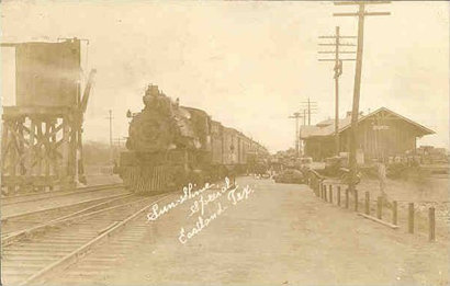 Train and depot in Eastland