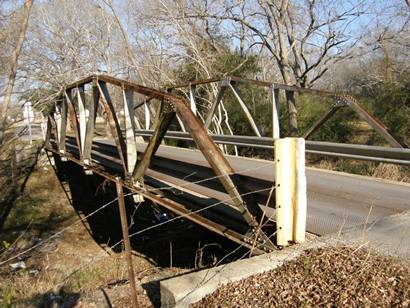 Halletsville TX - Bridge on CR130 