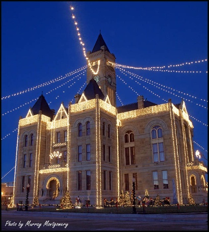 Christmas light, Lavaca County Courthouse, Hallettsville Texas 