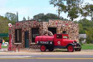Jefferson, Texas old Texaco gas station