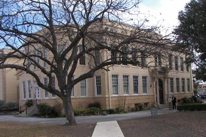 Kerrville TX, 1 926 Kerr County Courthouse