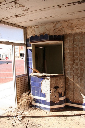 Lamesa Texas closed theatre  ticket booth