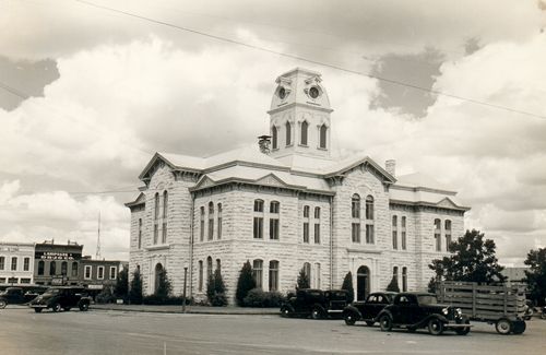 Lampasas County courthouse, Lampasas Texas 1939 old photo