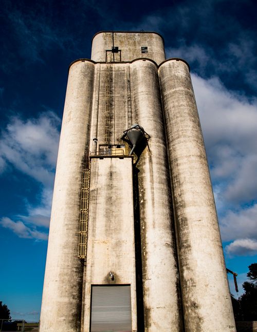 Lancaster, TX - abandoned grain silo
