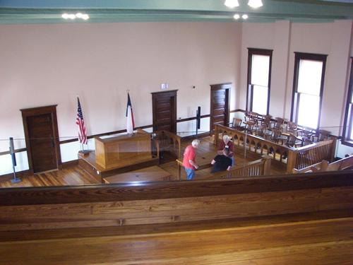 TX - Franklin County Courthouse district courtroom restored