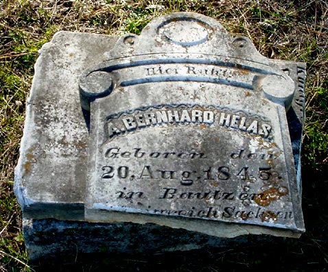 TX - New Ulm Cemetery broken tombstone