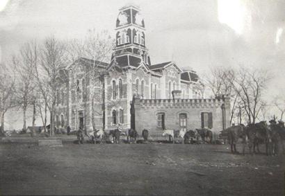 1885-86 Anderson County courthouse, Palestine TX old photo