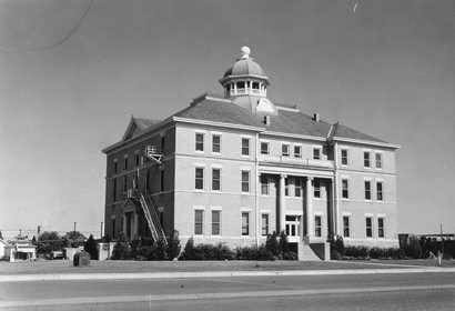 Hardeman County Courthouse, Quanah, Texas old photo