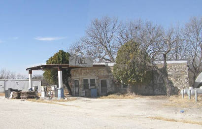Roosevelt Texas - Closed Gas Station