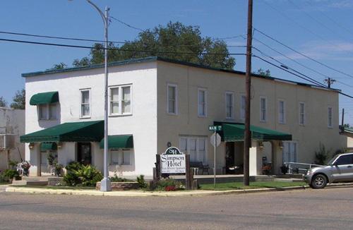 Seagraves TX - Simpson Hotel