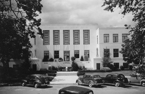 Guadalupe County Courthouse, Texas