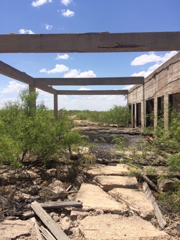 Girvin TX - old gas station ruins