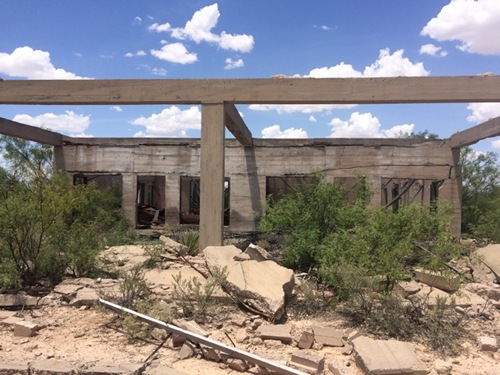 Girvin TX - old gas station ruins