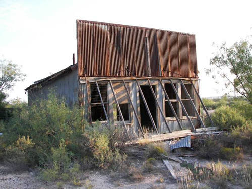 Closed store in Girvin Texas