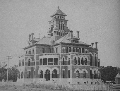 TX - Gonzales County Courthouse old photo