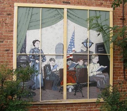 McLean TX Window Mural -  Concert