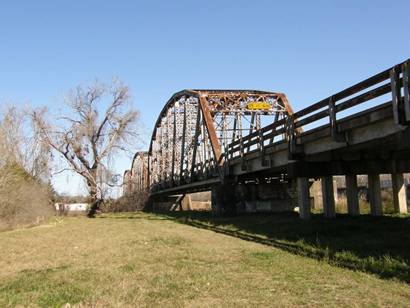 Brazoria Tx  - Brazos River Triple Thru Truss Bridge