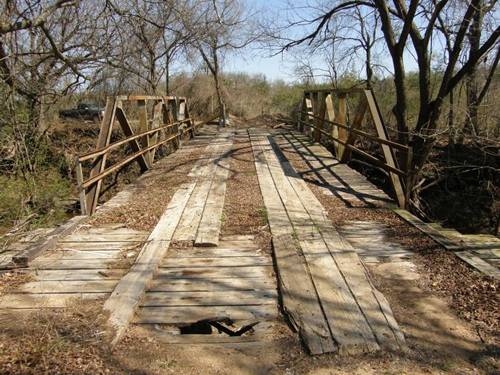Falls County  TX Closed Wood Pony Bridge On CR303