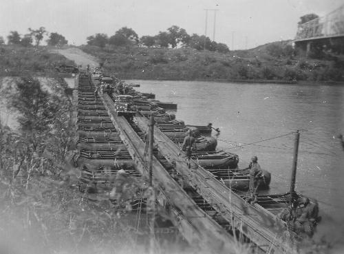 Smithville TX Colorado River Pontoon Bridge