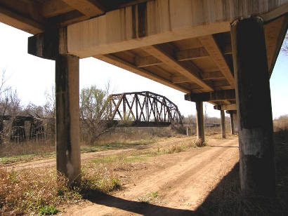 Austin County Wallis Tx Abandoned RR Thru Truss Bridge