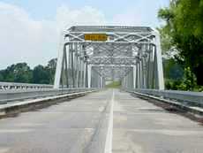 Trinity River highway bridge, Texas