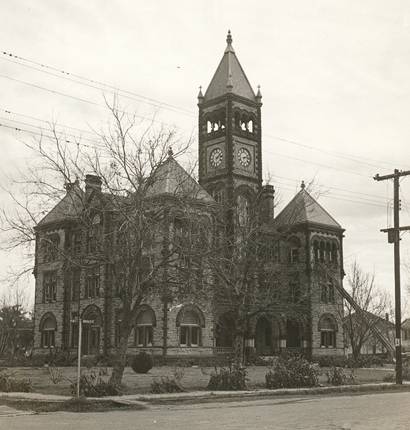 Dewitt County courthouse, Cuero Texas 1939 photo