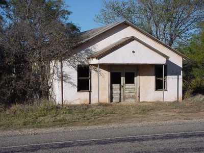 A building in Clairemont, Texas