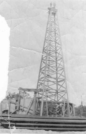 Desdemona Texas oil well