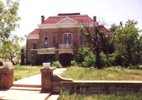 Former Stonewall County courthouse in Rayner, Texas