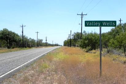 Valley Wells TX - Road sign