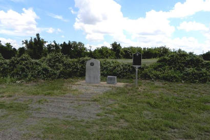Atascosito TX -  Three Markers