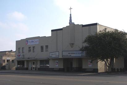 Bay City TX -  Old theater on Avenue F