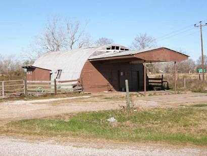 Cedar Lane Tx - Closed Quonset Store