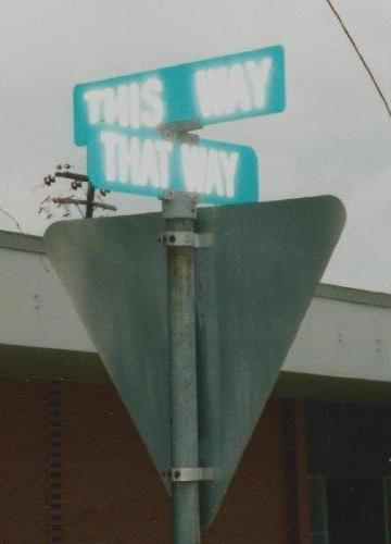 Lake Jackson TX - This Way That Way Signs