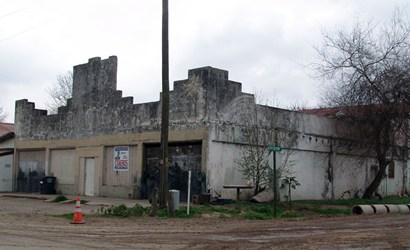 Lozano T exas Building